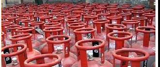 बजारमा आजदेखि आधा सिलिन्डर मात्र ग्यास पाइने