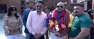 धर्मश्री विजेता गिरी नेपालको नेतृत्व गर्दै लण्डन प्रस्थान 