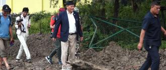 मन्त्री चौधरीद्वारा कीर्तिपुर क्रिकेट रङ्गशालाको निरीक्षण, असारभित्रै निर्माण सकिने आशा