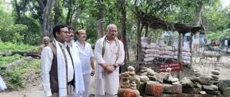 मुख्यमन्त्री सिंहले गरे वाल्मीकि आश्रमको अवलोकन 