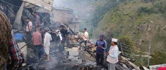 बाजुराको बाम्का बजारमा भीषण आगलागी : आठ करोड ७७ लाख बढीको क्षति