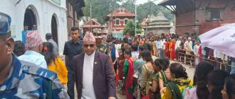 मन्त्री पाण्डेले गरे पशुपतिनाथको अनुगमन, दर्शनलाई व्यवस्थित बनाउन निर्देशन