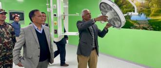 मन्त्री घिसिङबाट निर्माणाधीन बाल अस्पतालको निरीक्षण