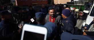 सानेपामा तनाव, कार्यालय प्रवेश गर्ने क्रममा विशेष महाधिवेशन पक्षधरको अवरोध