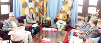 निर्वाचनको तयारीका विषयमा गृहमन्त्री र आयोगबीच छलफल