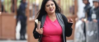 महेश बस्नेतलाई पक्राउको माग गर्दै शोभा पाठक सरकारी वकिलको कार्यालयमा