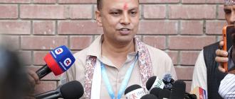 रवि लामिछानेलाई मनिष झाले भने- ‘गुटबन्दी गर्नेहरूलाई कारबाही गर्नुस्’