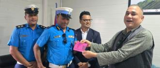 मुख्यमन्त्री शाह ट्राफिक प्रहरीको कारबाहीमा, निवासमै पुगेर ट्राफिकले काट्यो चिट