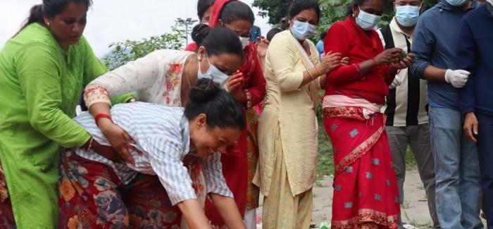 नाम निकालेर पहिलो पोस्टिङमा टिमुरे पुगेका आयुष अस्ताए, देवघाटमा अन्त्येष्टि 