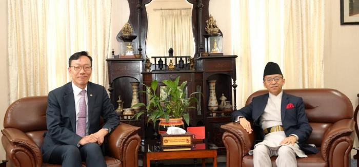 कोरियाली राजदूतद्वारा परराष्ट्र सचिवसँग बिदाइ भेट