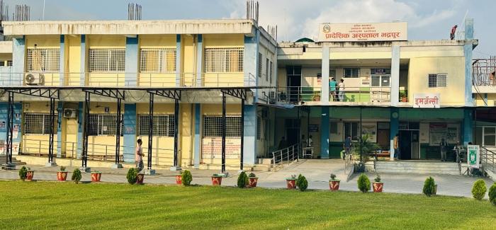 प्रादेशिक अस्पताल भद्रपुरमा प्रसूति सेवा लिने सेवाग्राहीको चाप उच्च
