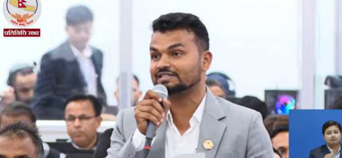 हटाउनुपर्ने कालो चस्मा होइन, मनमा बसेको कालो सोच हो : सांसद यादव हटाउनुपर्ने कालो चस्मा होइन, मनमा बसेको कालो सोच हो : सांसद यादव