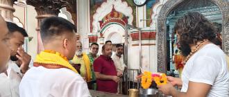 जानकी मन्दिरमा गृहमन्त्री गुरुङद्वारा पूजाअर्चना जानकी मन्दिरमा गृहमन्त्री गुरुङद्वारा पूजाअर्चना