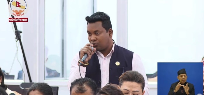 यो सबैलाई सुन्ने र थुन्ने सरकार हो : सन्तोष राजवंशी